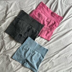 NWOT SEAMLESS SPANDEX BUNDLE